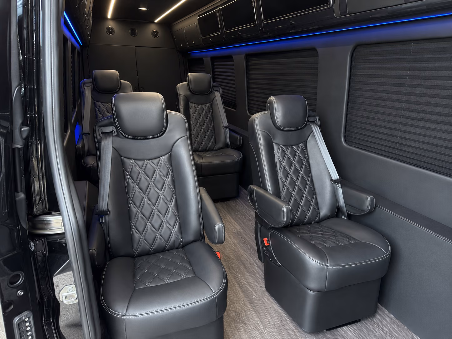 salinas 10 passenger sprinter van interior